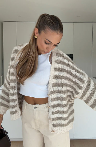 Cárdigan color canela