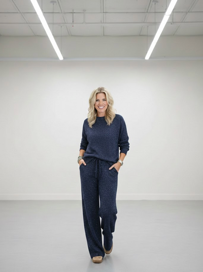 Anna | Traje casual de cuello redondo y brillante.