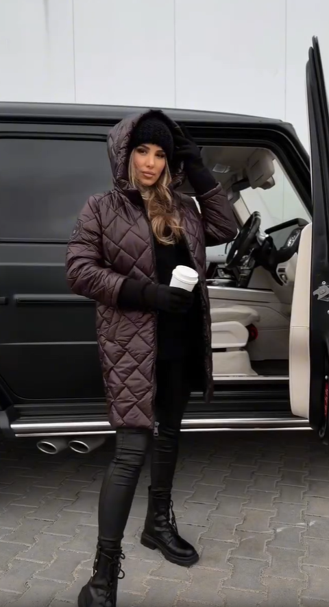 Bogna | Elegante chaqueta acolchada de plumón con capucha