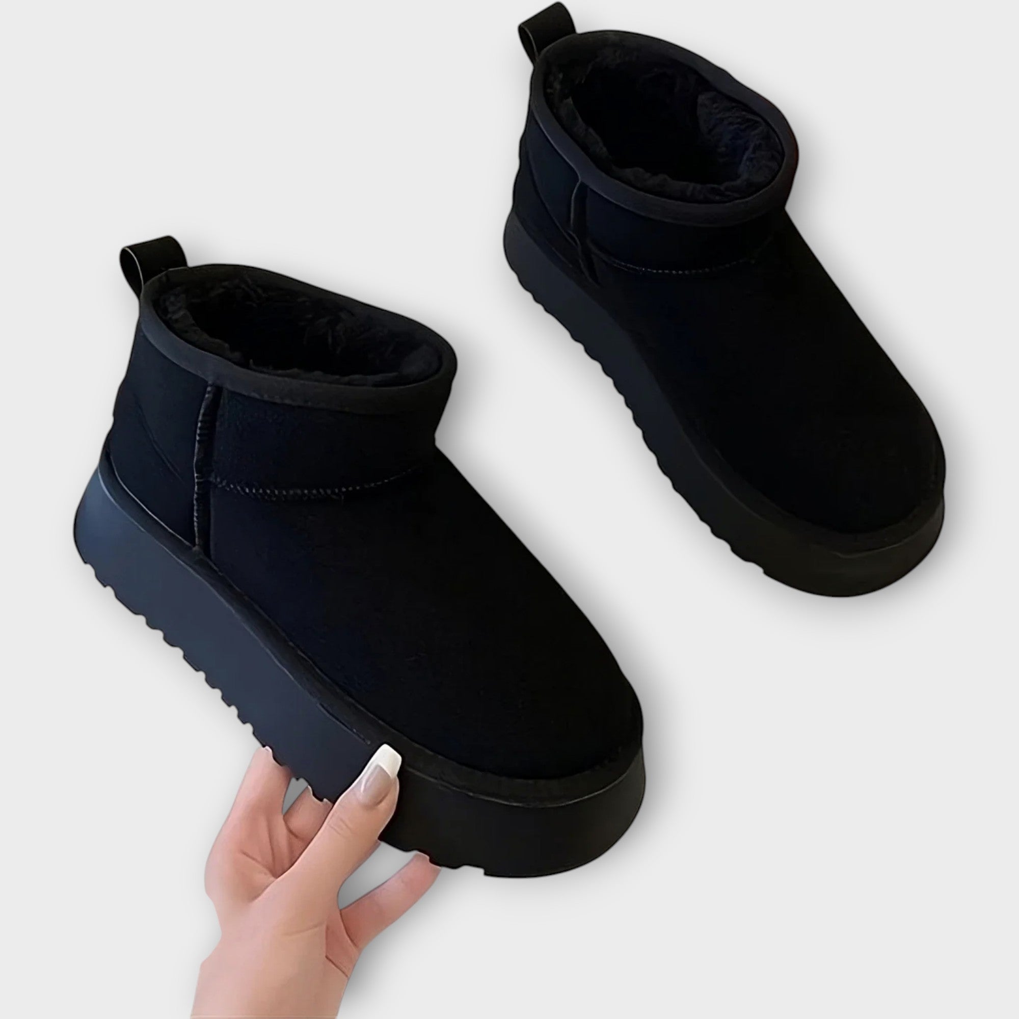 Botas de gamuza cómodas y elegantes